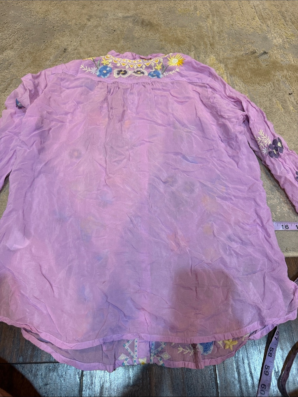 Johnny Was Minodora Blouse In Lavender Frost In Pink size M in EUC - Picture 11 of 12